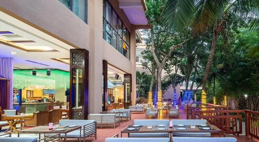 Grand Metro Park Bay Hotel Санья