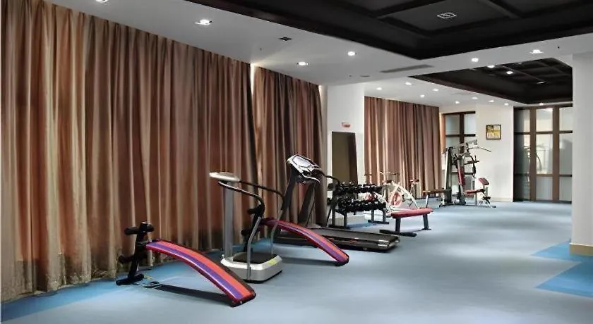 ***** Курортный комплекс Grand Metro Park Bay Hotel Санья Китай