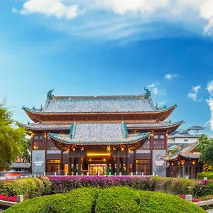 Swissotel Yalong Bay Курортный комплекс